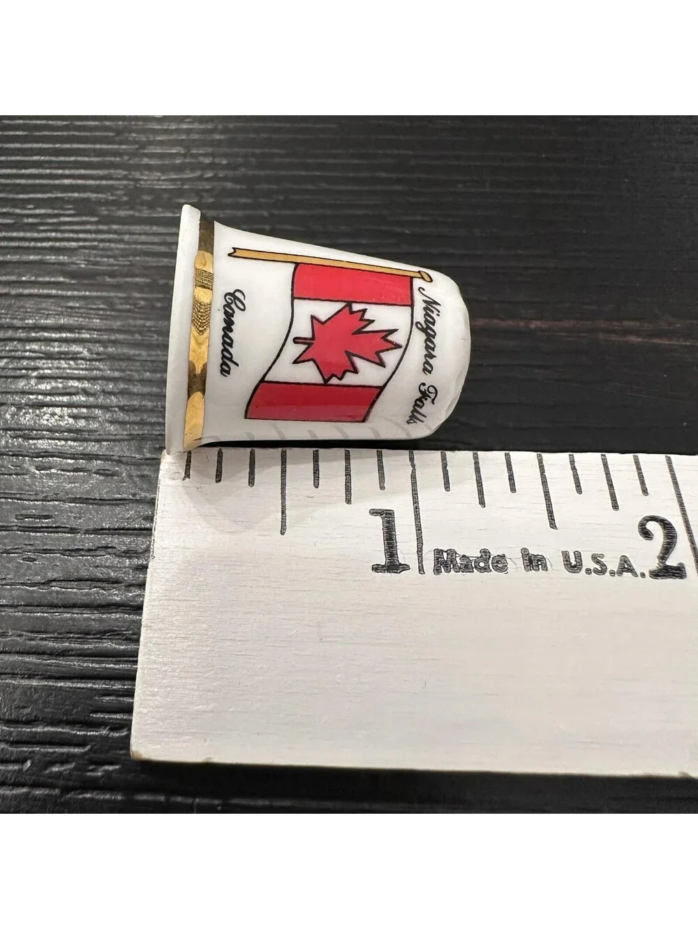 Vintage Finsbury Fine Bone China Niagara Falls Canada Flag Thimble England EUC